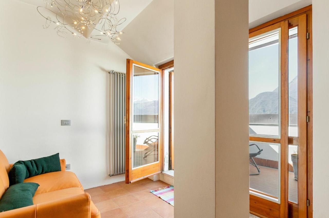 בלאנו Attic Lake View מראה חיצוני תמונה