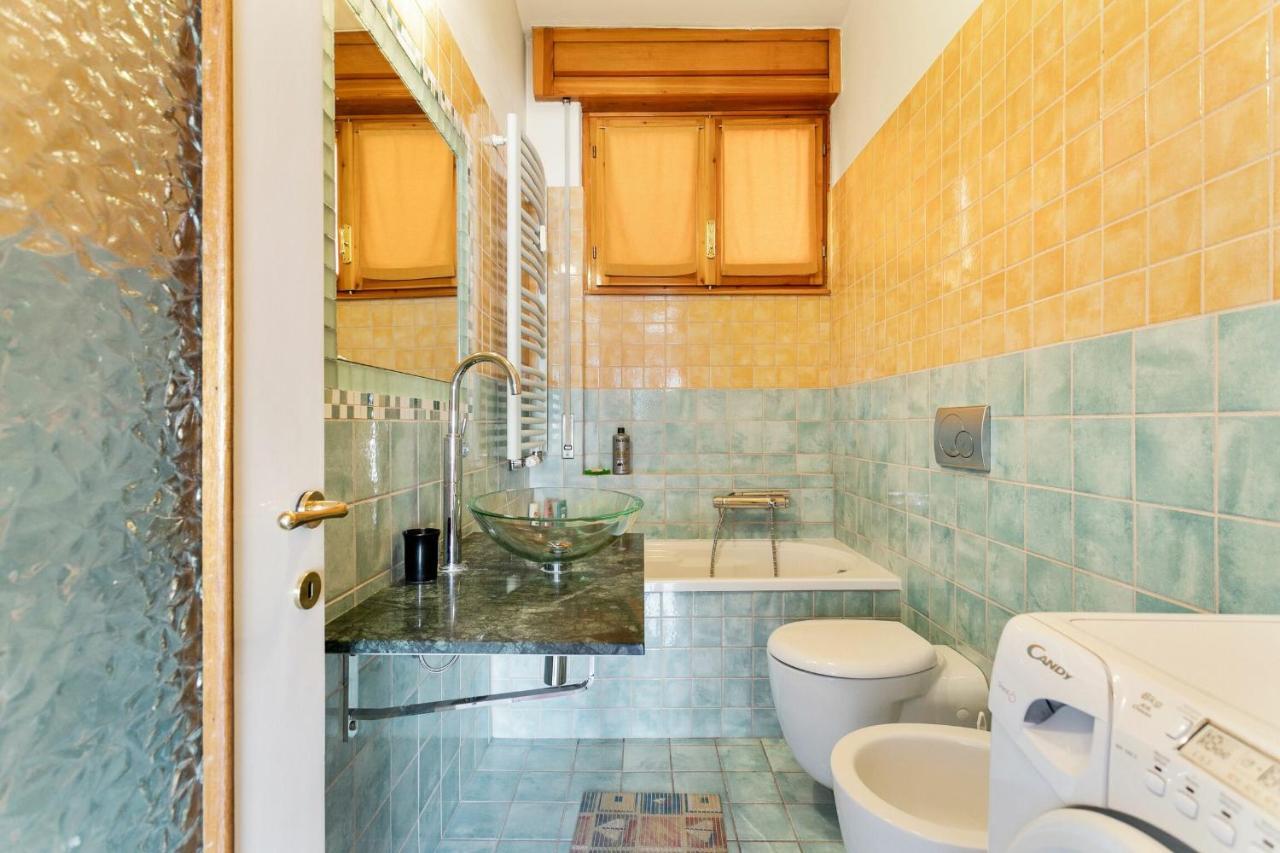בלאנו Attic Lake View מראה חיצוני תמונה